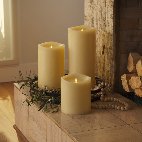 LUM-Grand Pillars - Ivory Indoor
